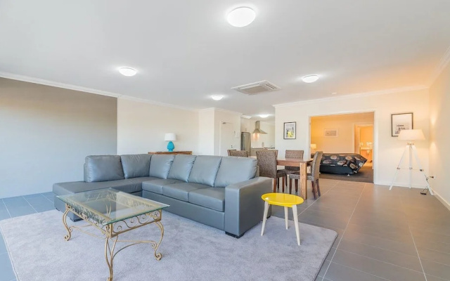 Thompson Ave Apartments