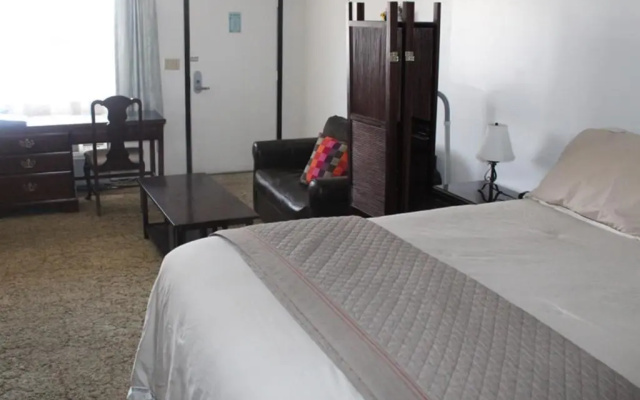 Jim Butler Inn & Suites