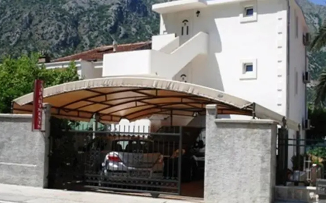 Apartments Vuković Nikola