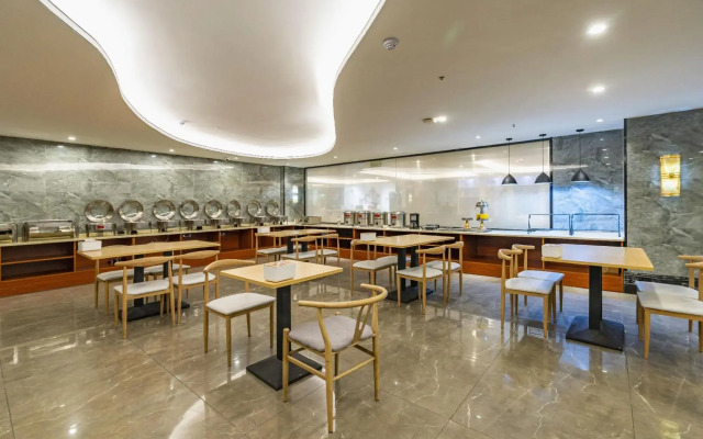 Vienna International Hotel (Wuhe Guomao)