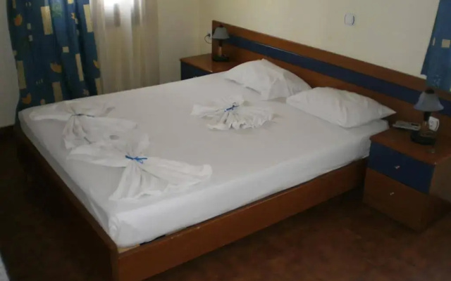 Pia Rooms