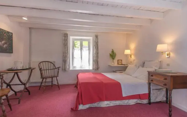 Champagne B&B