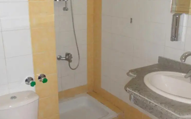 Lamira Hotel