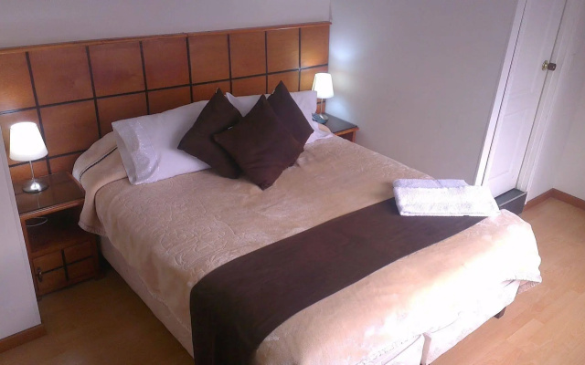 Hotel Embajada Real