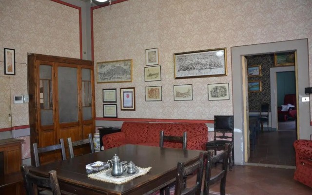 Scappo In Umbria, La Casa Del Duomo