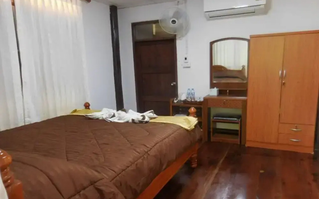 Akechanok Resort & Homestay