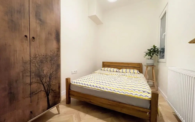 2BR and 2bath balcony apt in heart of isatanbul #3