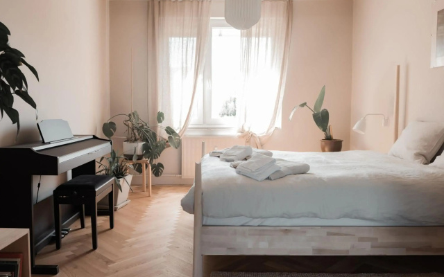 Stylish apartment near the historic center