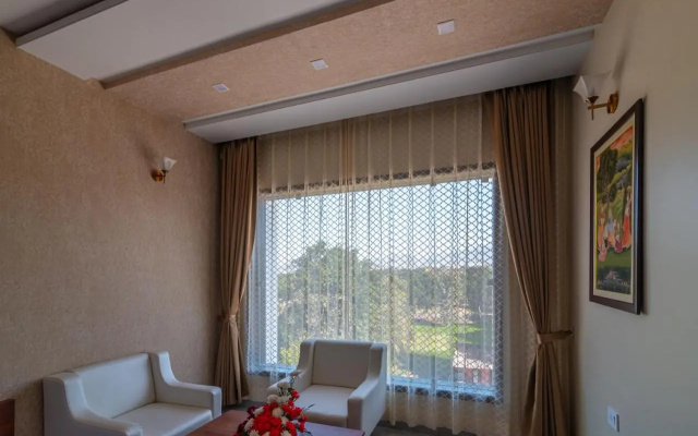 Savitri Resorts