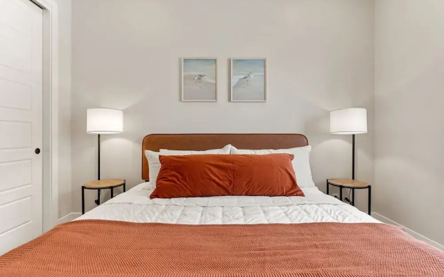 Weekend Vibes 5 Bedroom Townhouse