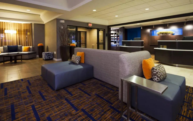 Courtyard by Marriott Indianapolis at the Capitol