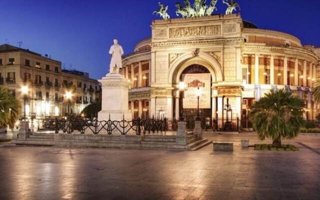 Отель Home Chic Италия, Палермо - отзывы, цены и фото номеров - забронировать отель Home Chic онлайн вид на фасад