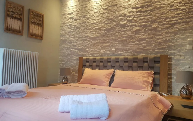 Saint Stephen’s Apartments at Meteora