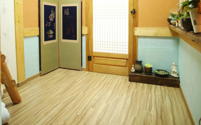 Gangneongjeon Hanok Stay