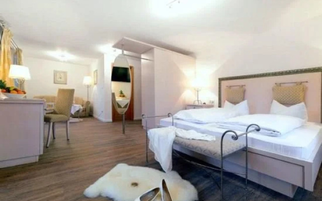 Hotel 17 Seen