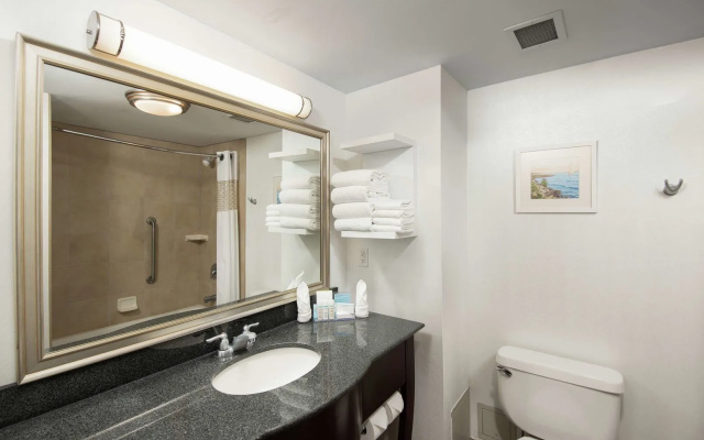 Hampton Inn & Suites Barrie