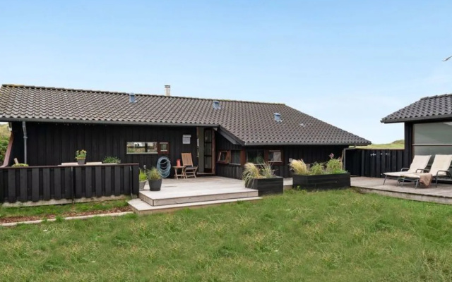 "Thorid" - 175m from the sea in NW Jutland