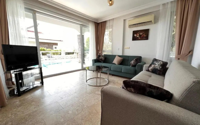 Arnna 4 Villa