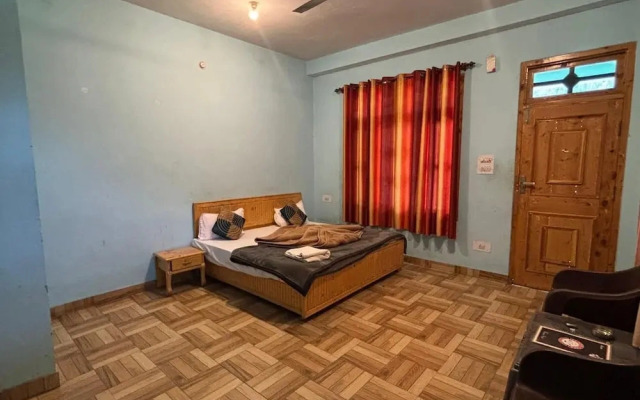 Fusion Guest House And Cafe