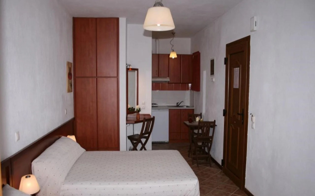 Eye Q Resort