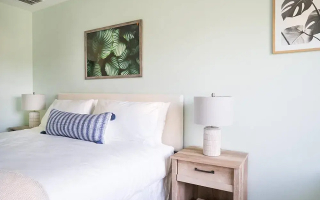 Dahlia in Indio
