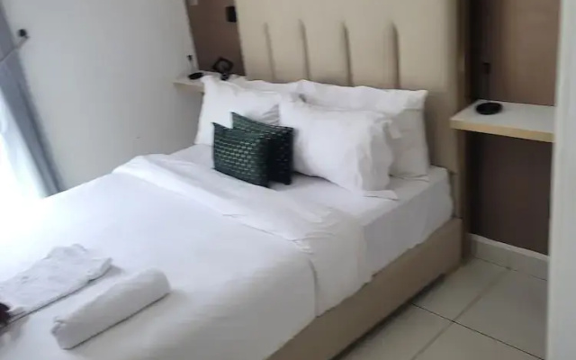 EBS LEGENDSTwo bedroom duplex