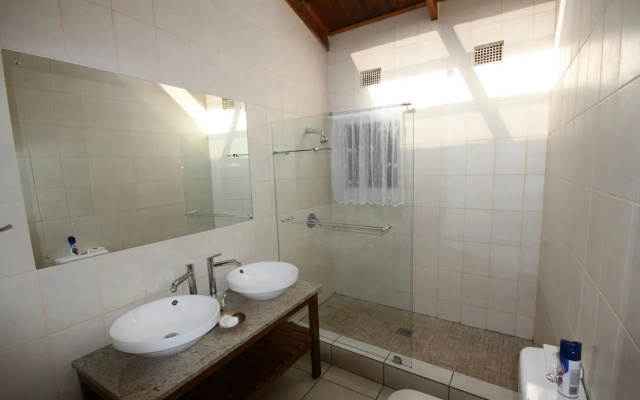 Whalesong guest house