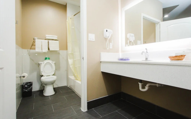 Budget Host Inn and Suites