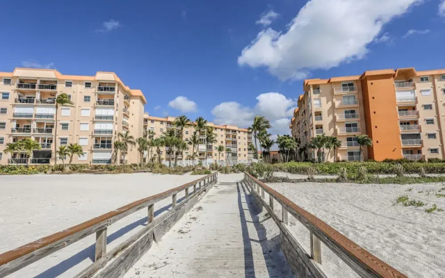 Leonardo Arms, Fort Myers Beach