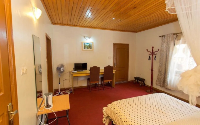 Blueberry Hotel