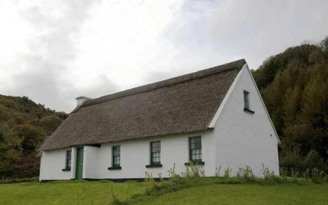 Corofin Lake Cottage No 3