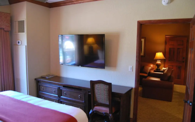 White Pines 1-BD at Westgate - Orion