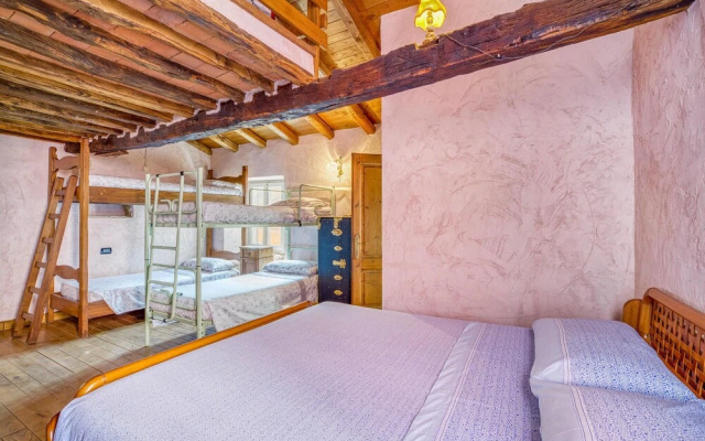 Amazing Home in Bedizzano With 2 Bedrooms and Wifi