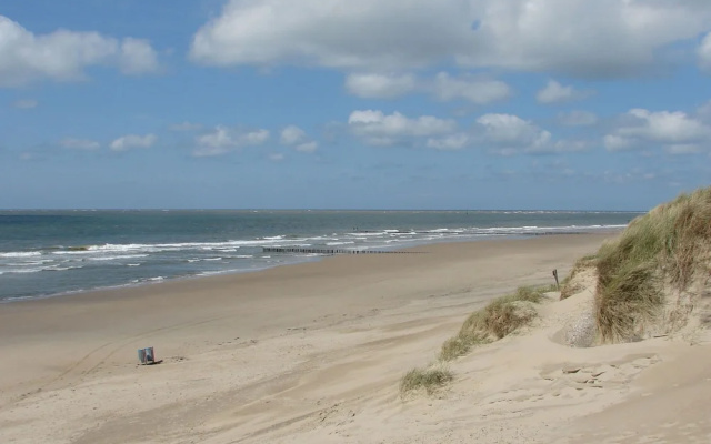 Semi-detached holiday home with facilities near the sea