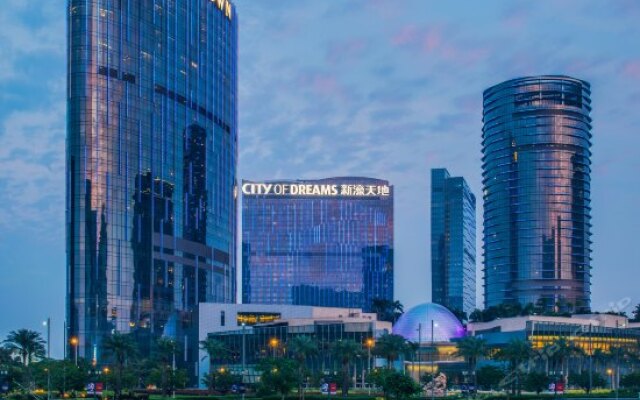 City of Dreams – The Countdown Hotel вид на фасад