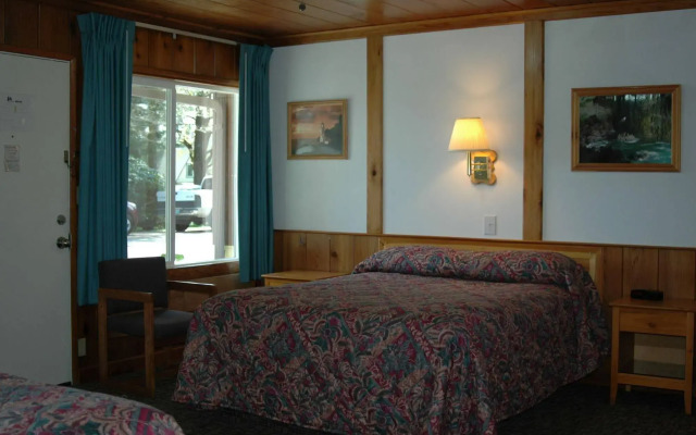 Park Motel and Cabins