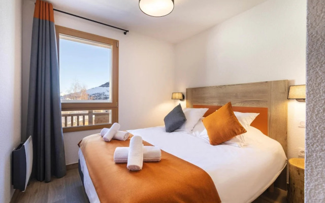 Apartment in Les Deux Alpes With Mountain Views
