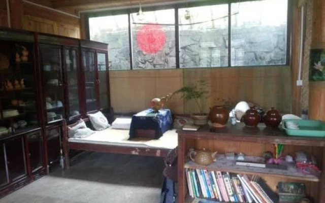 Calabash Brothers' House