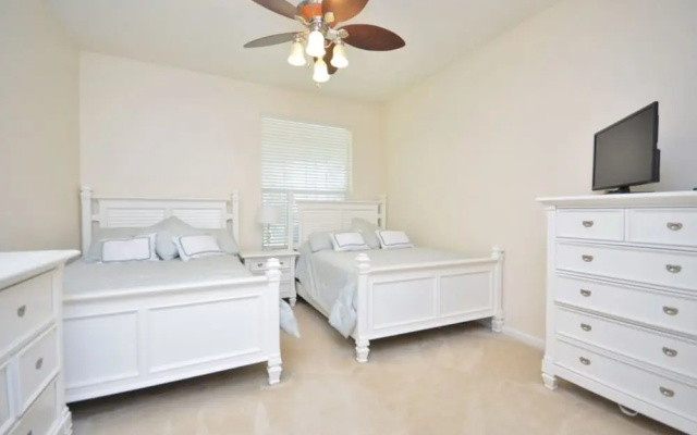 Vista Cay Three-bedroom