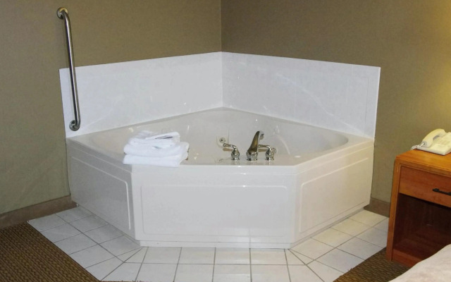 Red Lion Inn & Suites Grimes