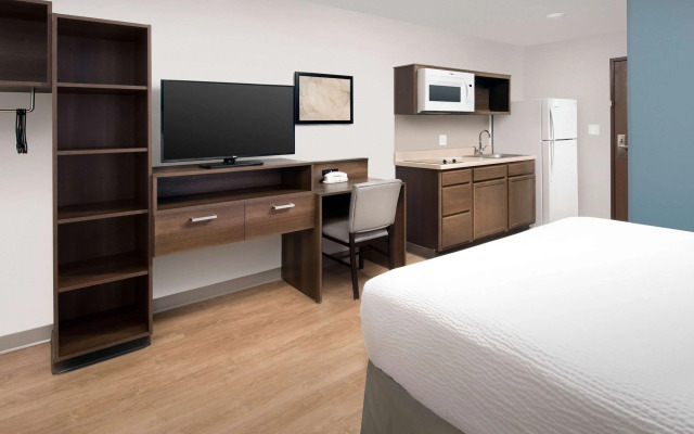 WoodSpring Suites Chicago Tinley Park