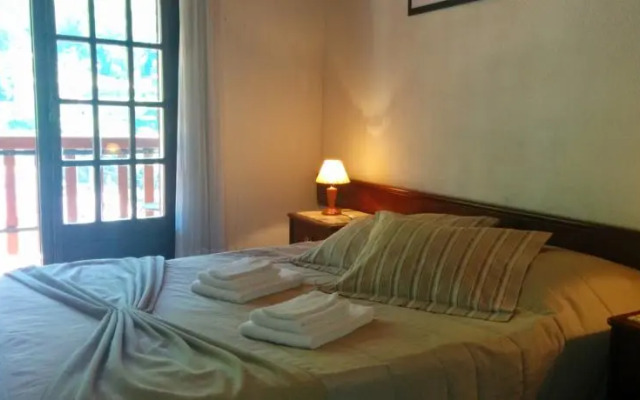 Hostel Geres