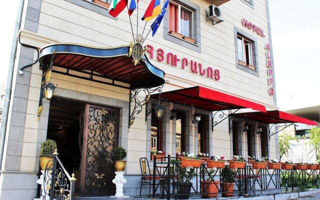 Aleppo Hotel вид на фасад