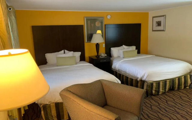 Four Winds Country Motel