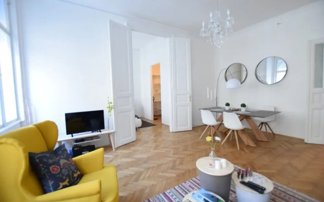 Standard Apartment by Hi5 - RÃ³zsa street