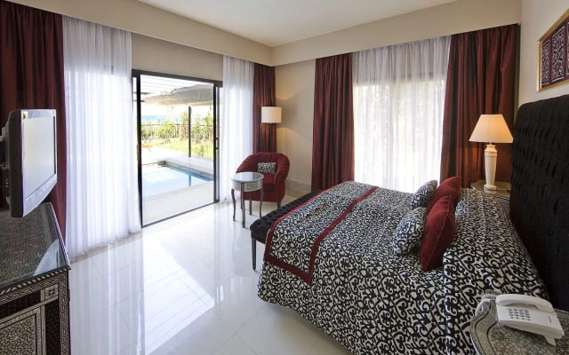 JAZ Oriental, Almaza Bay