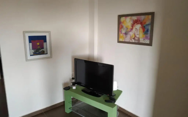Pantazopoulou square apartment (central railway)
