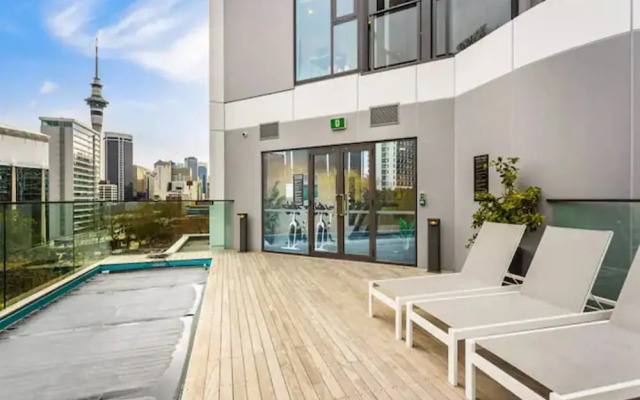 Sunny 1BR Retreat in Heart of CBD by Zodiak Stays