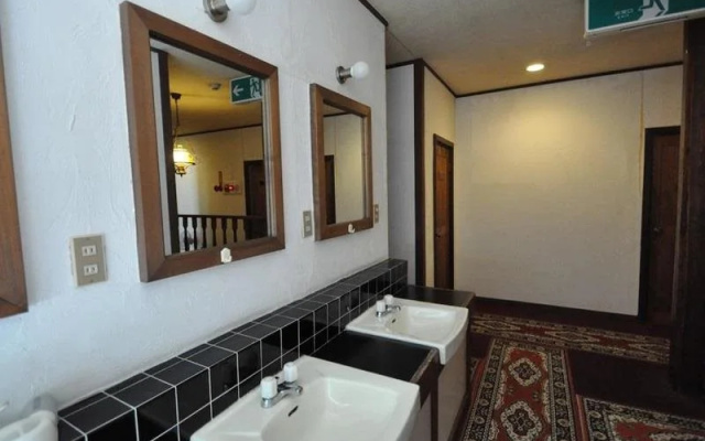 Guest House Wind Inn Hakuba