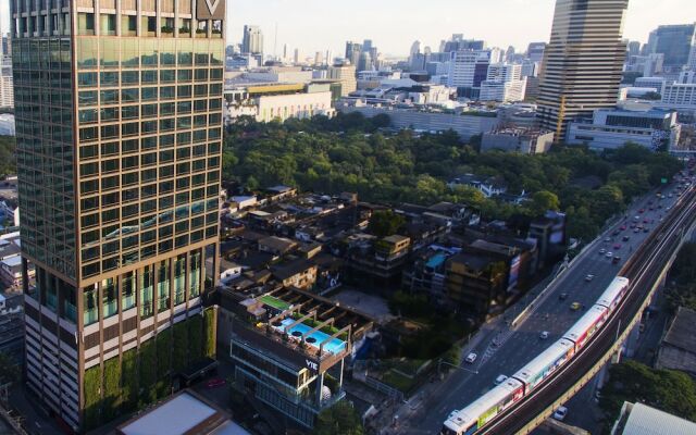 VIE Hotel Bangkok, MGallery by Sofitel балкон